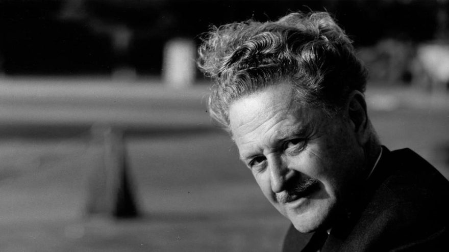 nazim-hikmet_16_9_1559550292-880x495.jpg